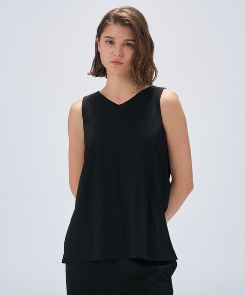 cloenc（クロエンス）の「【接触冷感／セットアップ／マシンウォッシュ】レーヨンツイルノースリブラウス（シャツ/ブラウス・レディース・チャコールグレー/ナチュラル/ブラック/ライトグリーン・02）」の22枚目の写真