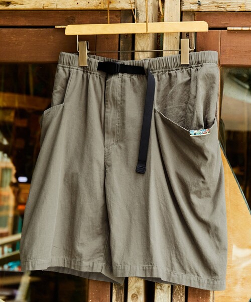 FREAK'S STORE(フリークスストア)の「【Beach & Festival】トラベル ウェービングショーツ(その他パンツ・メンズ・チャコールグレー/ブラック/ベージュ/オリーブ・LARGE/MEDIUM)」の4枚目の写真