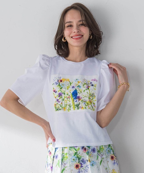 Viaggio Blu(ビアッジョブルー)の「フラワープリントTシャツ≪洗濯機で洗える≫(Tシャツ/カットソー・レディース・ブルー系その他/ピンク系その他・M/S/L)」の1枚目の写真
