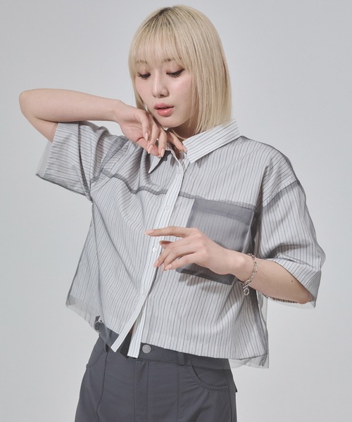 ENVYM（アンビー）の「チュールドッキング半袖ストライプショートシャツ（シャツ/ブラウス・レディース・ホワイト・FREE）」の5枚目の写真