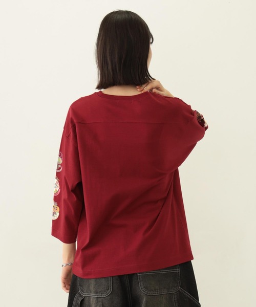 MILKFED.（ミルクフェド）の「70S LOGO THREE QUARTER SLEEVE TOP（Tシャツ/カットソー・レディース・ホワイト/バーガンディー/チャコール・ONE SIZE）」の5枚目の写真