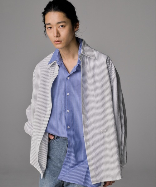 THE CLE（ザクレ）の「OVERSIZED STRIPED SHIRT / オーバーサイズストライプシャツ【オーバーサイズ】【ストライプ】 シャツ トップス メンズ（シャツ/ブラウス・メンズ・ホワイト/ブルー・SMALL/MEDIUM/LARGE）」の6枚目の写真