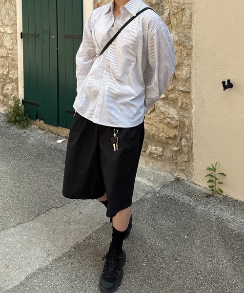 THE CLE（ザクレ）の「OVERSIZED STRIPED SHIRT / オーバーサイズストライプシャツ【オーバーサイズ】【ストライプ】 シャツ トップス メンズ（シャツ/ブラウス・メンズ・ホワイト/ブルー・SMALL/MEDIUM/LARGE）」の16枚目の写真