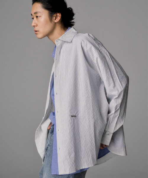 THE CLE（ザクレ）の「OVERSIZED STRIPED SHIRT / オーバーサイズストライプシャツ【オーバーサイズ】【ストライプ】 シャツ トップス メンズ（シャツ/ブラウス・メンズ・ホワイト/ブルー・SMALL/MEDIUM/LARGE）」の17枚目の写真