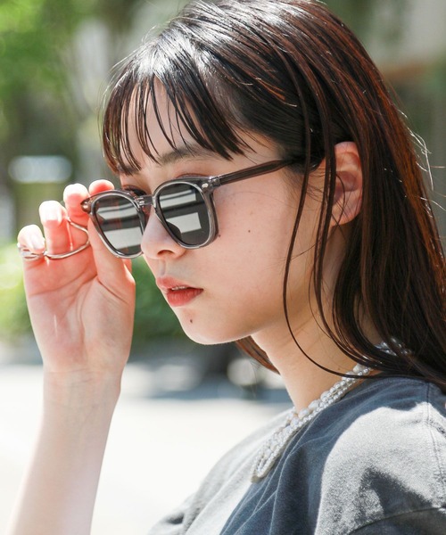 RAGEBLUE(レイジブルー)の「アソートアイウェア(メガネ・レディース・シルバー/ブラック系/ブラウン系/グレー系・FREE)」の12枚目の写真