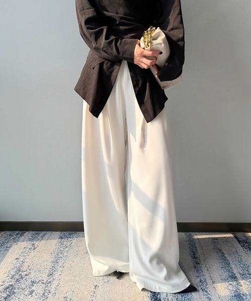 aimoha（アイモハ）の「ハイウエストタックワイドパンツ（スラックス・レディース・グレー/ブラック/ライトベージュ・LARGE/MEDIUM/SMALL）」の3枚目の写真