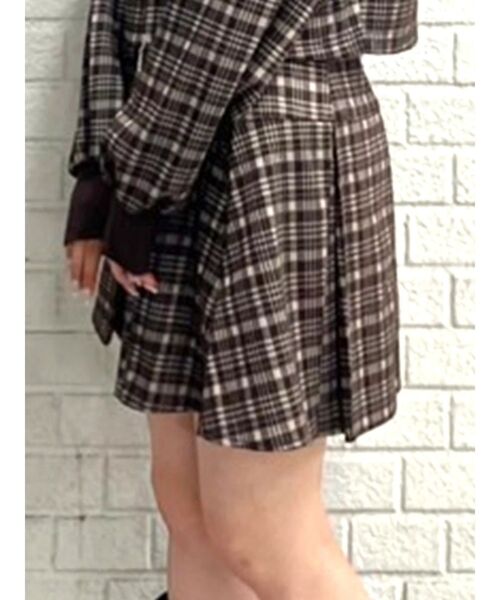 CALNAMUR（カルナムール）の「チェックニットソーミニスカート（スカート・レディース・ブラック/ブラウン・FREE）」の2枚目の写真
