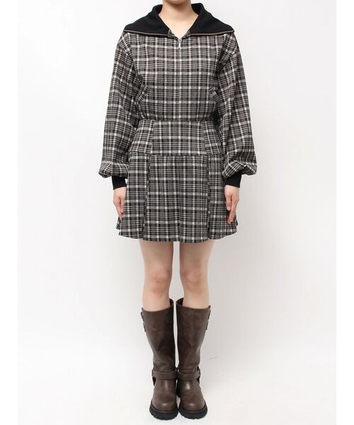 CALNAMUR（カルナムール）の「チェックニットソーミニスカート（スカート・レディース・ブラック/ブラウン・FREE）」の4枚目の写真