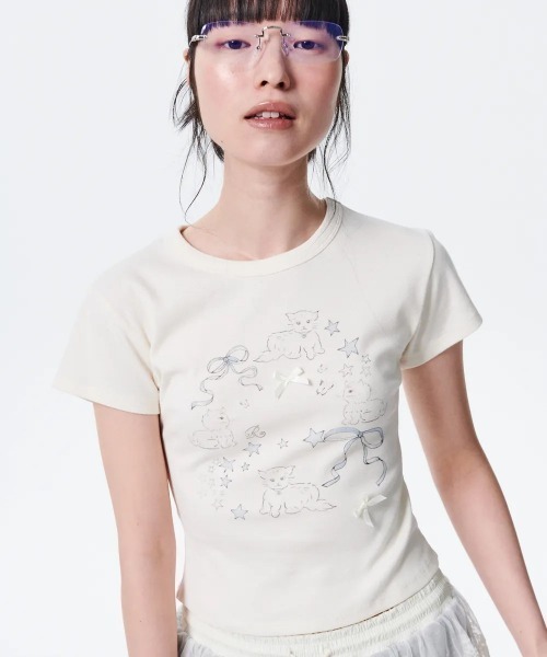 tシャツ A'GEM/9 × .kom「runningHIGH/ランニングハイ」RIBBON CAT T-Shirt/リボンキャット Tシャツ レディ A'GEM/9 × .kom『runningHIGH/ランニングハイ』RIBBON CAT T
