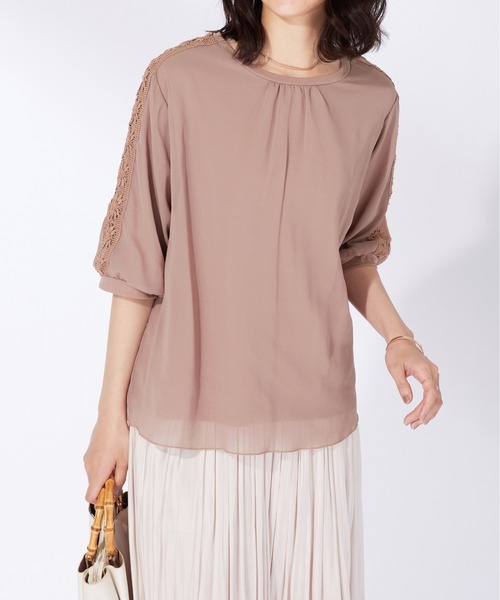 BELLUNA PLUS(ベルーナ)の「花柄レースシフォン重ねプルオーバー(Tシャツ/カットソー・レディース・ピンクベージュ/セージグリーン/チャコール・X-LARGE/LARGE/MEDIUM)」の19枚目の写真