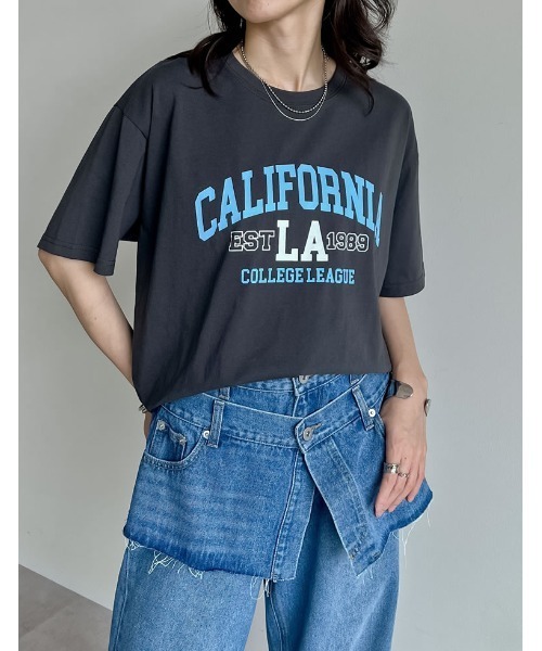 Re:EDIT（リエディ）の「綿天竺CaliforniaロゴＴシャツ（Tシャツ/カットソー・レディース・チャコール/ホワイト/ベージュ・FREE）」の2枚目の写真