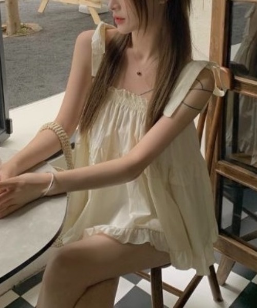 NANEA(ナネア)の「ショルダーリボンティアードチュニック(シャツ/ブラウス・レディース・ホワイト/ピンク・SMALL/MEDIUM/LARGE)」の3枚目の写真