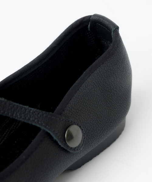 CROWN(クラウン)の「【CROWN / クラウン】STRAP COURT JAZZ / ストラップ フラットシューズ / レザー / 定番(バレエシューズ・レディース・ブラック・4/6/5/7)」の2枚目の写真