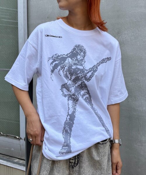 ODD STUDIO（オッドスタジオ）の「【OddStudio】アソートグラフィックデザインTEE（Tシャツ/カットソー・レディース・ホワイト系その他/イエロー/ブルー/ブラウン/レッド/パープル/ブラック/ホワイト・MEDIUM/LARGE）」の2枚目の写真