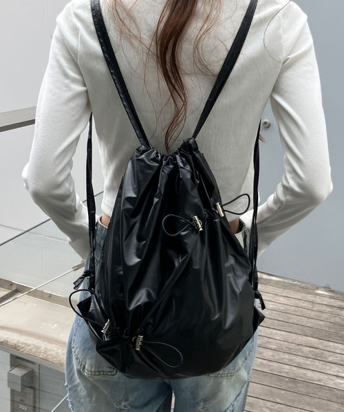 meJane（ミージェーン）の「ドローストリング シャーリングナップサック（バックパック/リュック・レディース・ブラック/シルバー・FREE）」の8枚目の写真