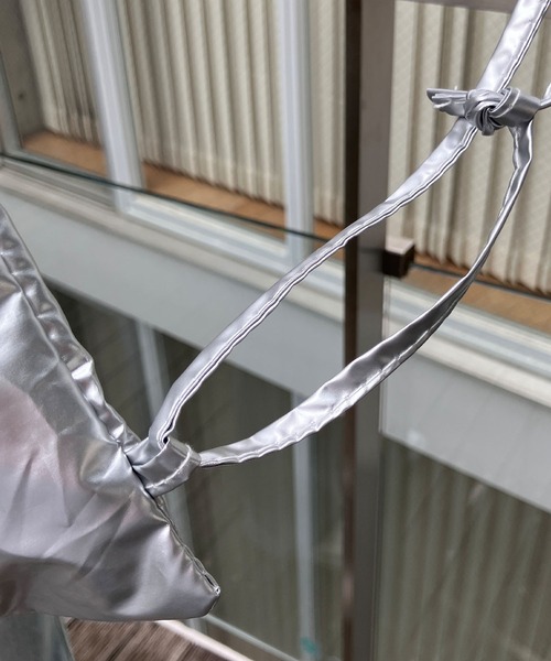 meJane（ミージェーン）の「ドローストリング シャーリングナップサック（バックパック/リュック・レディース・ブラック/シルバー・FREE）」の19枚目の写真