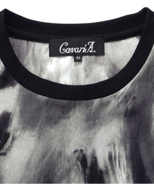 CavariA(キャバリア)の「『CavariA/キャバリア』アブストラクトドルマンTシャツ 半袖(Tシャツ/カットソー・メンズ・ブラウン/レッド/ブラック・L/M)」の8枚目の写真