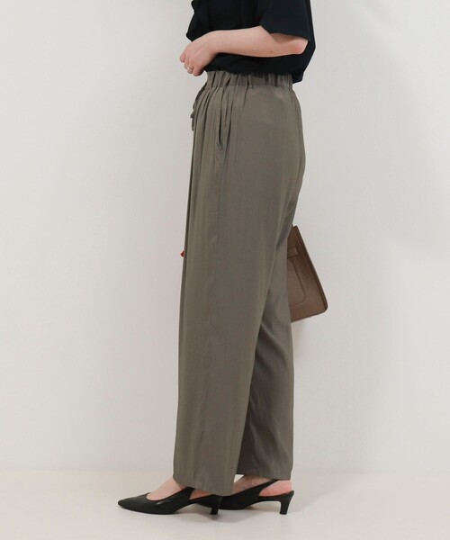 NOLLEY'S LIGHT（ノーリーズライト）の「割繊ツイルイージーワイドパンツ（その他パンツ・レディース・カーキ/ブラック・38/36）」の10枚目の写真