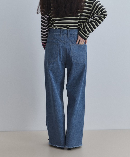 ADAM ET ROPE'（アダムエロペ）の「【WEB限定】イレギュラーヘムワイドストレートパンツ（その他パンツ・レディース・ブラック/ブルー系その他4/オフホワイト/チャコールグレー・34/36/38）」の11枚目の写真