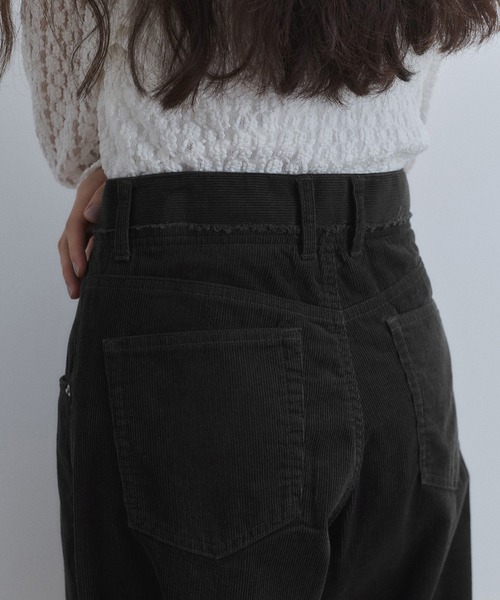 ADAM ET ROPE'（アダムエロペ）の「【WEB限定】イレギュラーヘムワイドストレートパンツ（その他パンツ・レディース・ブラック/ブルー系その他4/オフホワイト/チャコールグレー・34/36/38）」の8枚目の写真