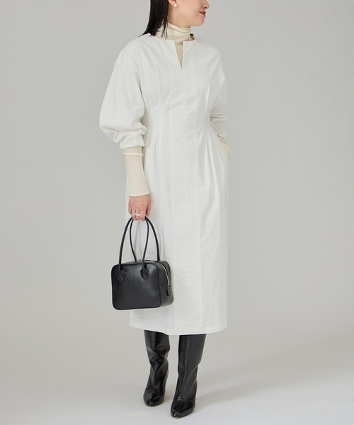 VERMEIL par iena(ヴェルメイユパーイエナ)の「ストレッチデニムウエストシェイプワンピース(ワンピース・レディース・ホワイト/ネイビー・40/38/36)」の1枚目の写真