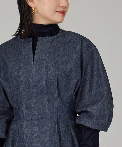 VERMEIL par iena(ヴェルメイユパーイエナ)の「ストレッチデニムウエストシェイプワンピース(ワンピース・レディース・ホワイト/ネイビー・40/38/36)」の6枚目の写真