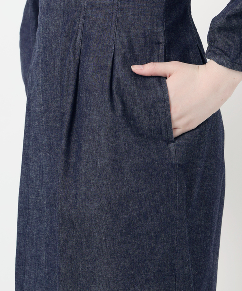 VERMEIL par iena(ヴェルメイユパーイエナ)の「ストレッチデニムウエストシェイプワンピース(ワンピース・レディース・ホワイト/ネイビー・40/38/36)」の15枚目の写真