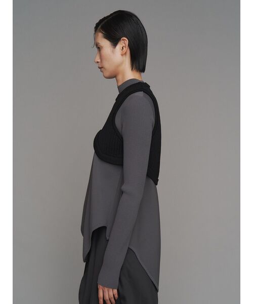 UN3D.（アンスリード）の「ROUND HEM TURTLE KT TOP / ラウンドヘムタートルニットトップ（ニット/セーター・レディース・キャメル/グレー/パープル/ブラック・38/36）」の5枚目の写真