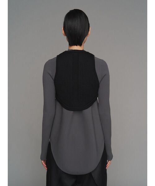 UN3D.（アンスリード）の「ROUND HEM TURTLE KT TOP / ラウンドヘムタートルニットトップ（ニット/セーター・レディース・キャメル/グレー/パープル/ブラック・38/36）」の6枚目の写真