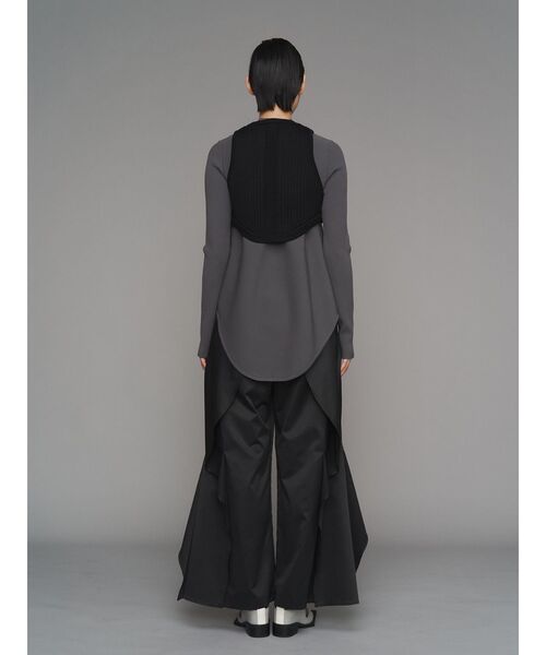 UN3D.（アンスリード）の「ROUND HEM TURTLE KT TOP / ラウンドヘムタートルニットトップ（ニット/セーター・レディース・キャメル/グレー/パープル/ブラック・38/36）」の9枚目の写真