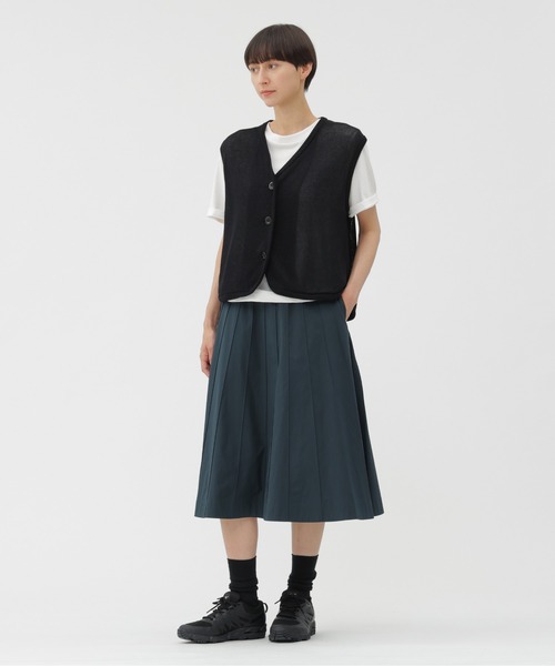 MHL.（エムエイチエル）の「COATED COTTON（カーディガン/ボレロ・レディース・ブラック/レンガ・2）」の3枚目の写真