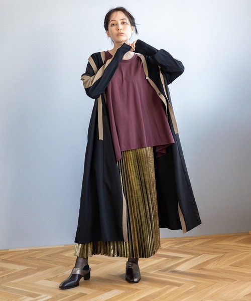 フォイルコーティングプリーツスカート