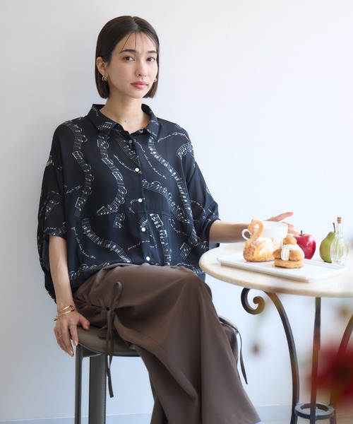 KATHARINE ROSS（キャサリンロス）の「【KATHARINE ROSS】音符プリントブラウス（シャツ/ブラウス・レディース・ブラック/ライトグレー・MEDIUM）」の7枚目の写真