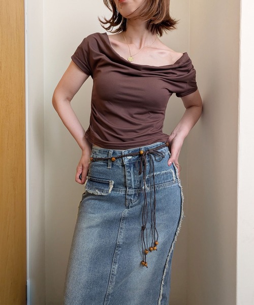 styiro(スタイロ)の「ドレープネックTシャツ(Tシャツ/カットソー・レディース・ホワイト/ブラック/ブラウン・S/M/L)」の13枚目の写真