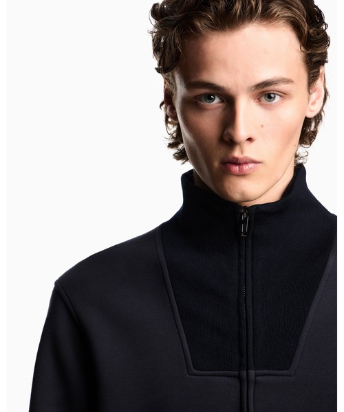 EMPORIO ARMANI（エンポリオアルマーニ）の「【エンポリオ アルマーニ】Travel Essentials フルジップスウェットシャツ ダブルジャージー（スウェット・メンズ・ネイビー・LARGE/MEDIUM/SMALL/X-LARGE/X-SMALL）」の4枚目の写真