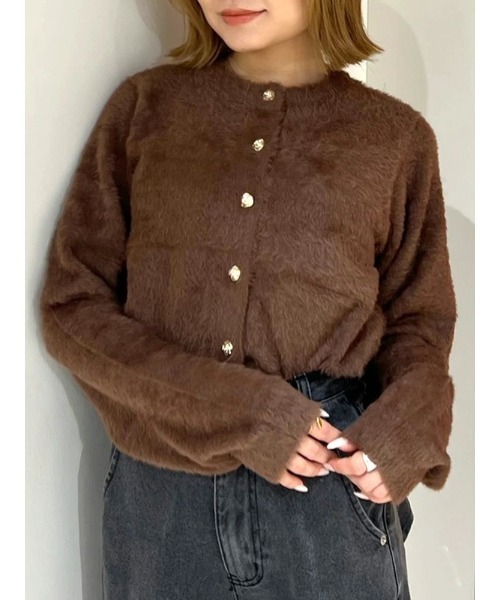 CALNAMUR(カルナムール)の「ローズボタンシャギーニットカーディガン(カーディガン/ボレロ・レディース・ホワイト/ピンク/ブラウン・FREE)」の1枚目の写真