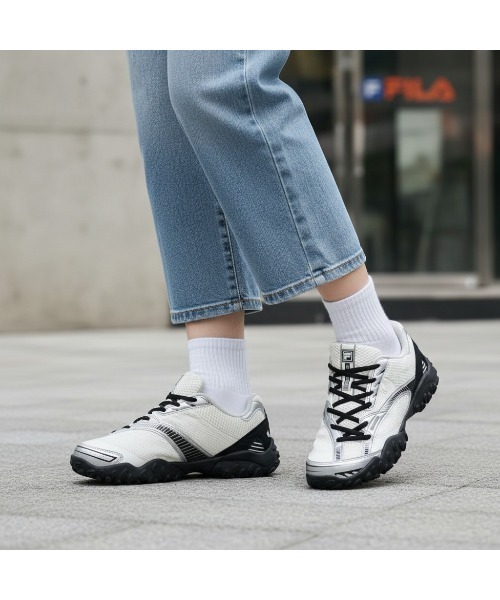 FILA(フィラ)の「FILA ECHAPPE MS v2 / フィラ エシャッペ MS v2 / カジュアルスニーカー(スニーカー・レディース・ホワイト・23.0cm/23.5cm/24.0cm/24.5cm/25.0cm/25.5cm/26.0cm)」の1枚目の写真