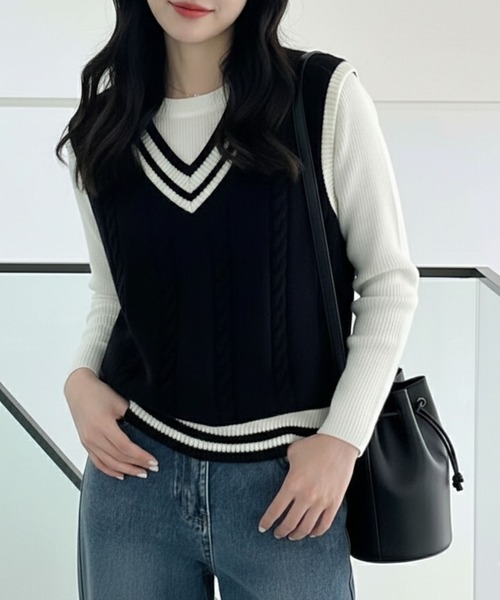 セール】Vネック配色 プレッピーラインニットベスト / ケーブル編み