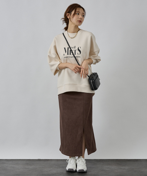 abahouse mavie(アバハウスマヴィ)の「フェイクスウェード/レザースリットタイトスカート(スカート・レディース・アイボリー/ブラック/ブラウン・36/38/40)」の16枚目の写真