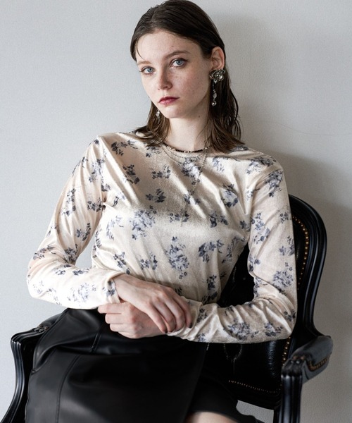 HARE（ハレ）の「2WAYフラワーガラベロアT(HARE)（Tシャツ/カットソー・レディース・ブルー/オレンジ/オフホワイト・FREE）」の10枚目の写真