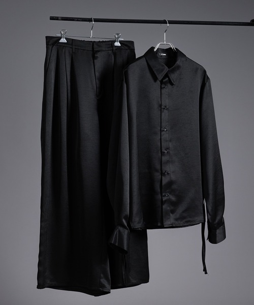 Ellno Loset(エルノロゼット)の「ボリュームタックサテンワイドパンツ(スラックス・メンズ・ブラック/ダークパープル・X-SMALL/SMALL/MEDIUM/LARGE)」の7枚目の写真