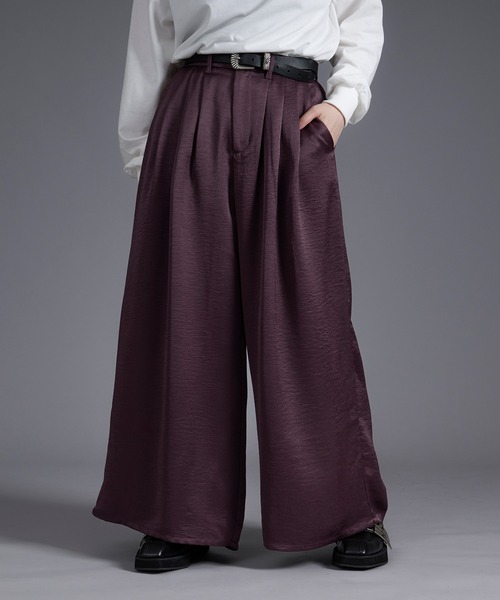 Ellno Loset(エルノロゼット)の「ボリュームタックサテンワイドパンツ(スラックス・メンズ・ブラック/ダークパープル・X-SMALL/SMALL/MEDIUM/LARGE)」の19枚目の写真