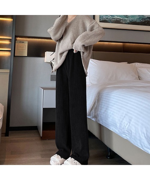 shoppinggo(ショッピングゴー)の「ワイドパンツ レディース 裏起毛パンツ 美脚効果 ズボン ゆったり リラックスパンツ(その他パンツ・レディース・ベージュ/ブラック・FREE)」の17枚目の写真