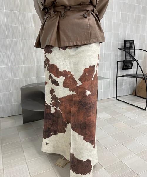 【専用】COW PATTERN SUEDE LIKE SKIRT COW PATTERN SUEDE LIKE SKIRT