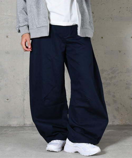 neos(ネオス)の「【neos】ワイドカーブパンツ メンズ チノパンツ バルーンシルエット ユニセックス ルーズシルエット(チノパンツ・メンズ・ホワイト/ベージュ/ネイビー/チャコールグレー/ブラック/カーキ・MEDIUM/LARGE/X-LARGE)」の6枚目の写真