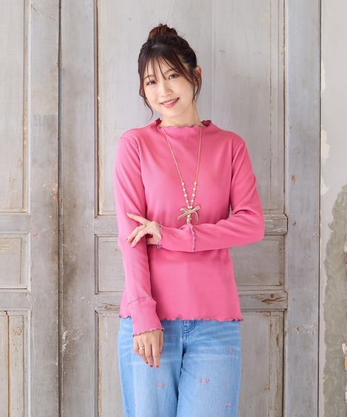 Rose Tiara(ローズティアラ)の「【人気商品の新型】【伸縮性◎】メローカットソー(Tシャツ/カットソー・レディース・ブラック/オフホワイト/キャメル/ピンク・38/42/46)」の1枚目の写真