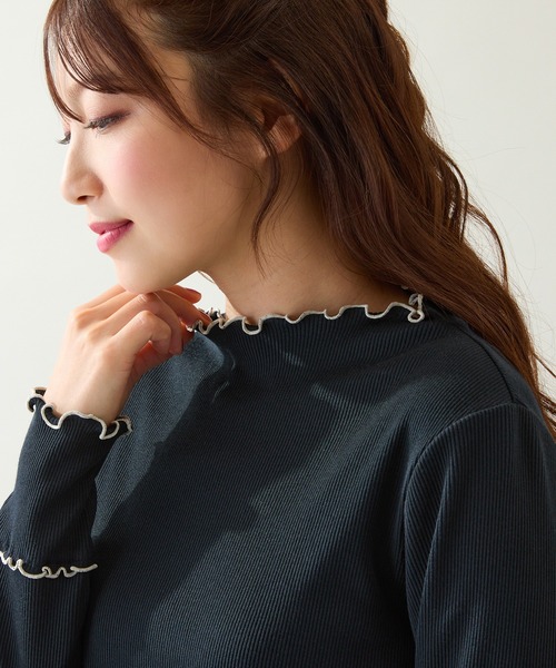 Rose Tiara(ローズティアラ)の「【人気商品の新型】【伸縮性◎】メローカットソー(Tシャツ/カットソー・レディース・ブラック/オフホワイト/キャメル/ピンク・38/42/46)」の3枚目の写真