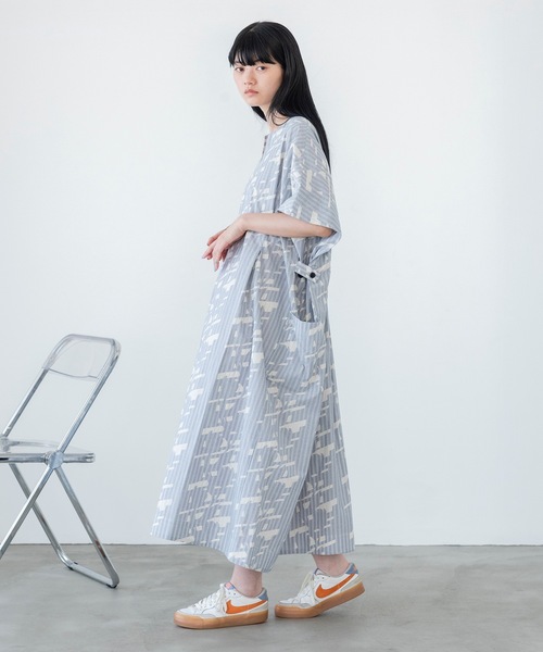 sneeuw（スニュウ）の「インビジブルフラワーワンピース（ワンピース・レディース・ブルー/ピンク・ONESIZE）」の8枚目の写真