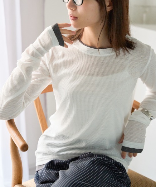 TRIANGLE PALETTE(トライアングルパレット)の「フィンガーホール付き レイヤード風シアーテレコ長袖Tシャツ(Tシャツ/カットソー・レディース・ホワイト/ブラック/グレー/ネイビー/ピンク・FREE)」の2枚目の写真
