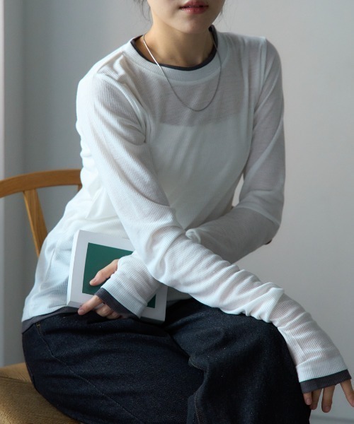 TRIANGLE PALETTE(トライアングルパレット)の「フィンガーホール付き レイヤード風シアーテレコ長袖Tシャツ(Tシャツ/カットソー・レディース・ホワイト/ブラック/グレー/ネイビー/ピンク・FREE)」の12枚目の写真